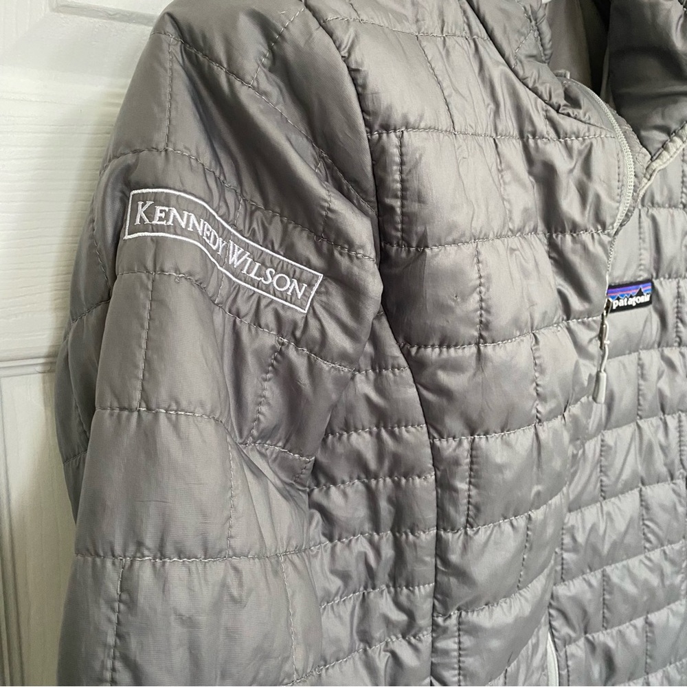 Patagonia Women's Nano Puff Quilted Jacket Silver XS - Picture 5 of 9